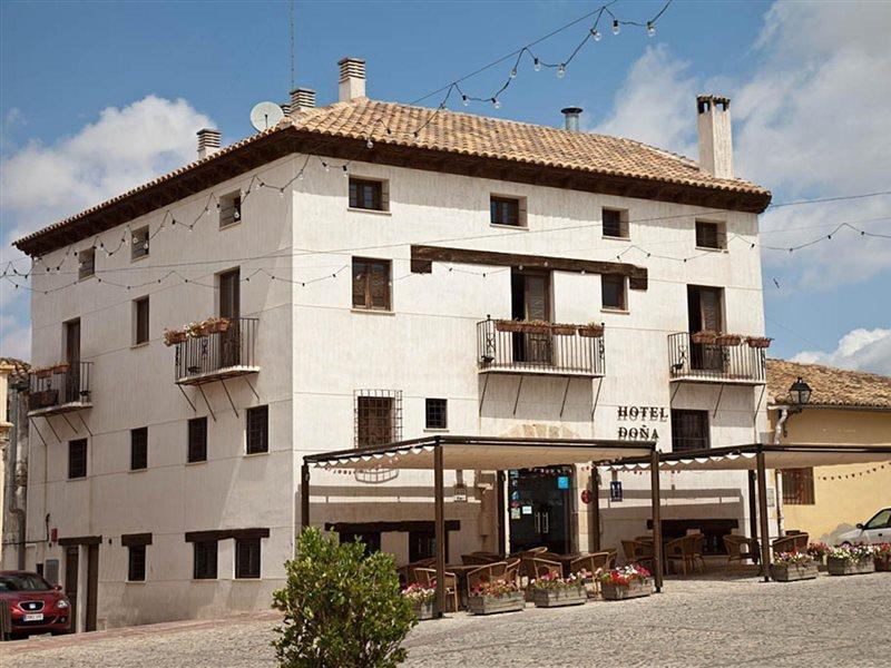 Hotel Restaurante Dona Anita Рекена Екстериор снимка